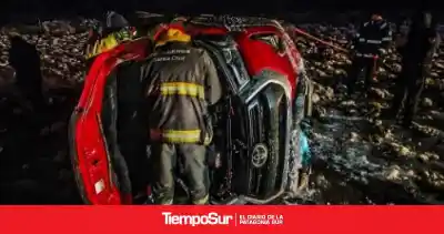 Chocaron en la Ruta 12 y una camioneta terminó volcada: el detalle que alertó a los bomberos