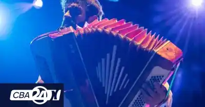 El músico que deslumbró en Cosquín con su chamamé y un mensaje que emocionó a todos
