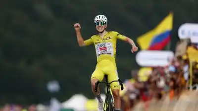 El ataque que lo dejó solo: Pogacar arrasó en la 14ª etapa y agranda su ventaja en el Tour