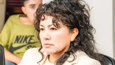 Mientras piden plástico para sus techos, el municipio gasta millones en un festival: la dura crítica de una diputada