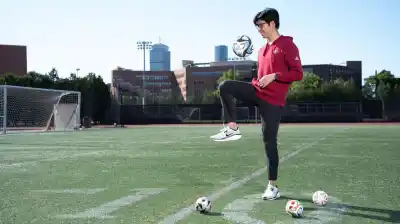 El científico del MIT que lleva la tecnología al fútbol: así es el cerebro detrás del chip en la pelota del Mundial