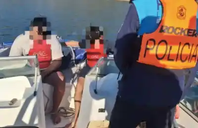 El Cadillal: Rescatan a dos jóvenes a la deriva