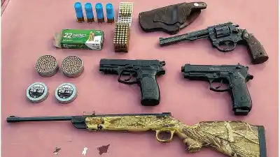 Allanamientos por abuso de armas: lo que hallaron en una vivienda de La Paz