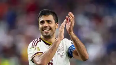 El hombre que mueve los hilos de España en el Mundial: ¿quién es el mediocampista que todos miran?