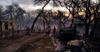 El fuego arrasó desde la cancha de Los Fanáticos hasta Santa Rita 1: ¿qué pasó en la ruta 26?