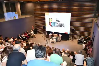 Federico Andahazi presentó su nuevo libro en Corrientes y sorprendió con un elogio a la provincia