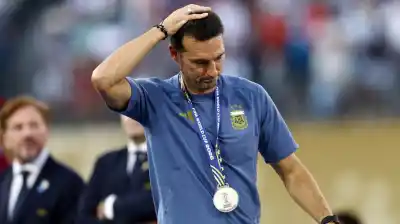 Scaloni rompió en llanto y dejó su futuro en el aire tras la final del Mundial