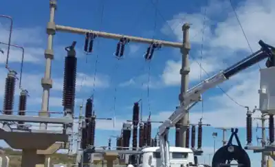 Tras un domingo de tensión, lograron restablecer la luz en General Pico