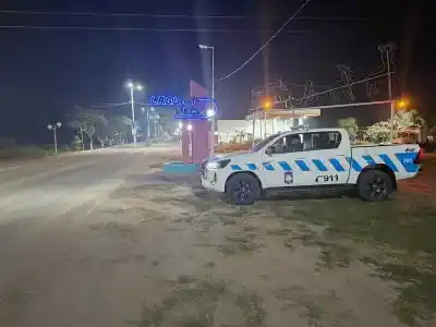 Robaron una escuela en Los Chiriguanos y lo que encontraron oculto en un sendero sorprendió a la policía