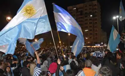 Dolor y orgullo: así vivieron los santarroseños la final ante España