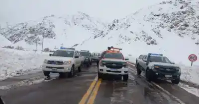 La nieve los atrapó: el drama de los 20 evacuados en Puente del Inca