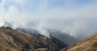 Desesperada búsqueda terminó en tragedia: hallaron sin vida a un hombre en medio de un incendio forestal