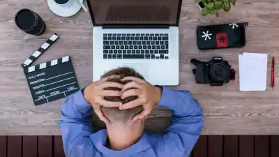 El 83% de la Generación Z sufre estrés laboral extremo: ¿qué pasa con los jóvenes?