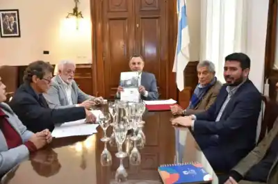 El gobierno firma un acuerdo para la preservación del Arsenal de Azcuénaga