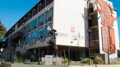 El bono de $100.000 que ahora también llega a los empleados de Diputados