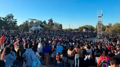Este lunes, la Plaza Añoranzas se llena de música y amigos: conocé la grilla completa