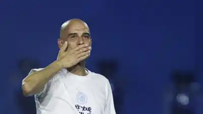 De su oficina al mejor postor: los insólitos objetos de Guardiola que se subastan