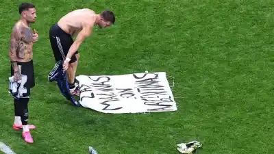Messi y la Selección le plantaron dos banderas a Milei que no pudo esquivar