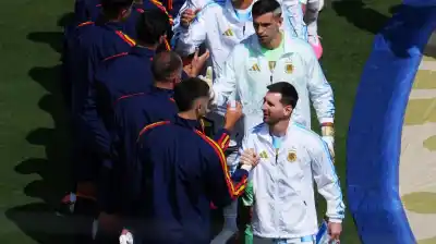 La arenga de Messi y Dibu en el entretiempo que no alcanzó: "Más vivos que nunca"