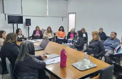 El plan secreto del Ministerio para ordenar las escuelas secundarias y destrabar los concursos docentes