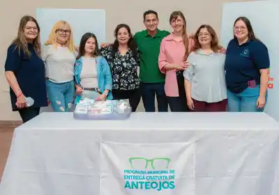 El secreto detrás de los 121 anteojos que Sáenz Peña entregó gratis
