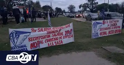 Trabajadores de FAdeA en Córdoba se movilizan por salarios adeudados y paritarias trabadas