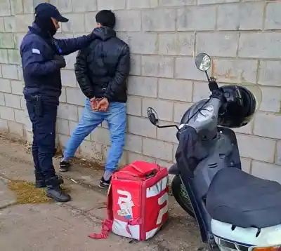 Un delivery alcoholizado se resistió a un control y terminó detenido en San Luis