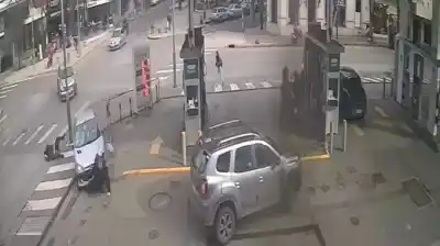 Impactante accidente en Mar del Plata: atropelló a un padre y su hijo y la detuvieron por tener una licencia falsa