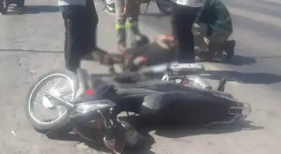 Un herido al chocar moto y camioneta en el acceso sur a Monteros