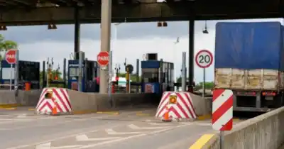 Denuncian un "inaceptable" tarifazo en el peaje del puente Rosario-Victoria: hasta 970% de aumento
