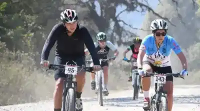 800 bikers se suman al “Desafío Pueblo Viejo”