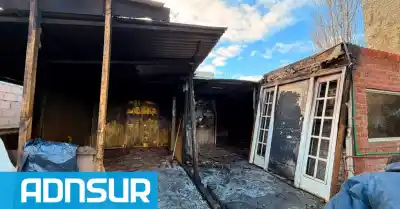 Lo perdieron todo en segundos: la desesperada súplica de una familia de Comodoro tras un voraz incendio