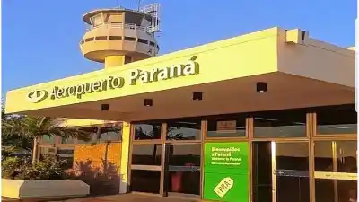 Dos aviones en simultáneo en el Aeropuerto de Paraná: la postal que emocionó a todos