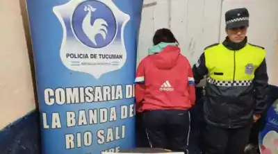 Caen una mujer y un menor por el robo de un celular a punta de cuchillo