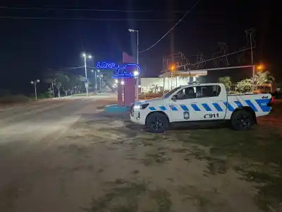 Escapó en moto y abandonó 74 kilos de carne: lo que escondían las bolsas de arpillera