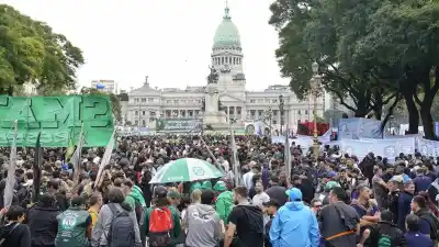 CGT, CTA y Kicillof: el frente sindical que se arma contra Milei y pone en alerta al Gobierno