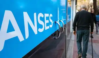 Jubilados y ATE se plantan frente a ANSES La Rioja: los reclamos que traen