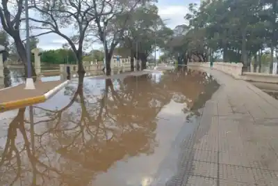Cayeron 200 milímetros en el interior correntino: qué pasó con los evacuados