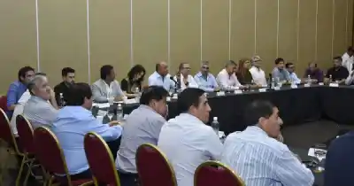 Docentes salteños llevan a la paritaria un reclamo que va mucho más allá del salario