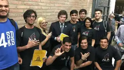 Jóvenes argentinos: ¿héroes o evasores? El sorprendente estudio que revela cómo piensan los votantes de Milei