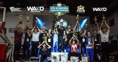 Más de 200 atletas de 5 países compitieron en el Open de Kickboxing en Corrientes