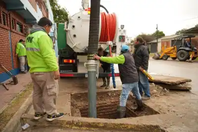 Llegó el camión que promete terminar con los anegamientos en Corrientes