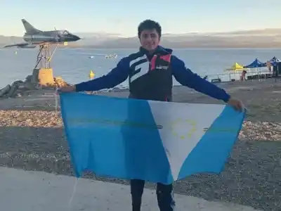 Un formoseño de 19 años se lanza al desafío más extremo de su vida: las aguas rusas lo esperan