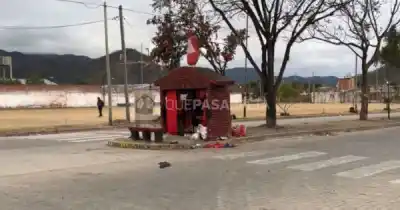 Encontraron muerta a una mujer en el barrio Juan Pablo II: investigan si fue un femicidio