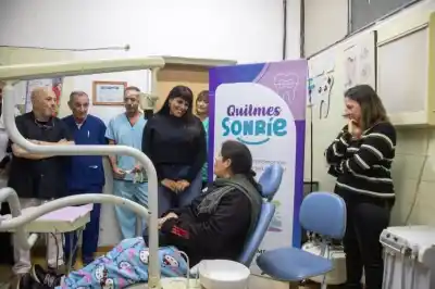 Más de 500 prótesis dentales gratis: el programa que devuelve sonrisas en Quilmes