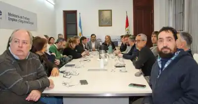 El Gobierno de Santa Fe puso sobre la mesa una suba escalonada para la salud: ¿cuánto cobrarán los profesionales?