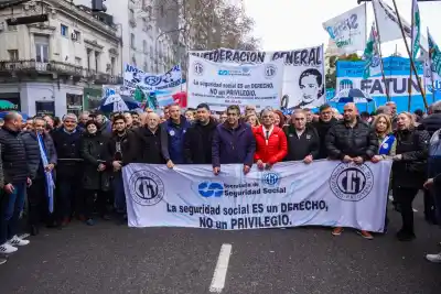 Jubilados al Congreso con el respaldo de la CGT y las CTA: ¿el inicio de la resistencia?
