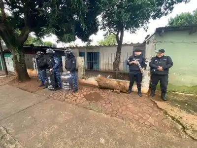 Allanaron una casa en la Chacra 128 y lo que encontraron adentro sorprendió a la policía