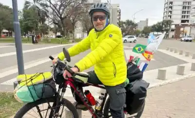 Un cicloturista cordobés llegó a Castex buscando el lugar exacto donde murió su padre hace 48 años