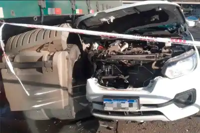 Una cámara captó el impacto fatal en Ruta 14: dos muertos y un funcionario de Prefectura entre los heridos